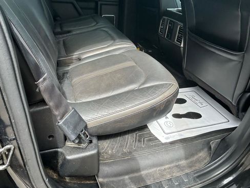 Used 2015 Ford F150 Platinum w/ Equipment Group 701A Luxury AWD/4WD image 11