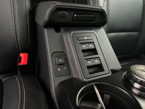 New 2025 Ford Bronco Badlands image 73