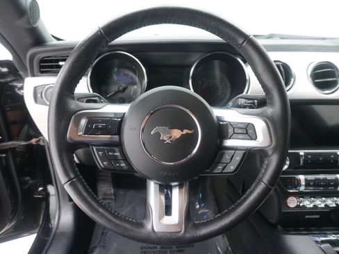Used 2017 Ford Mustang GT Premium w/ Equipment Group 401A RWD image 18