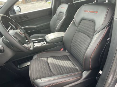 Used 2026 Nissan Pathfinder Rock Creek AWD/4WD image 11