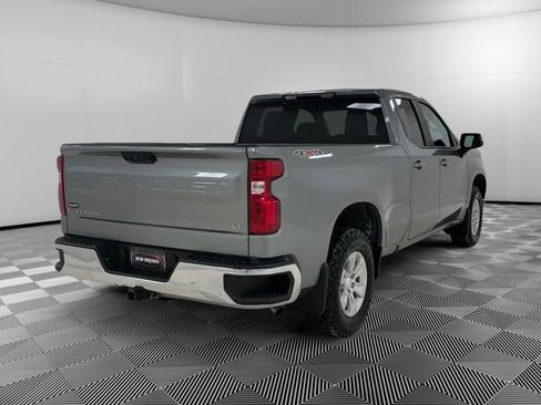 Used 2023 Chevrolet Silverado 1500 LT image 3