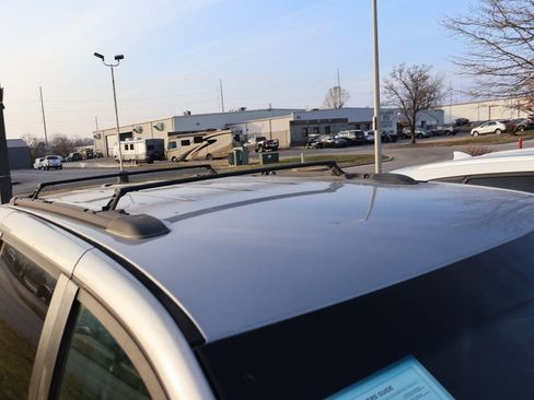 Used 2013 Dodge Grand Caravan SXT w/ UConnect Hands-Free Group image 8