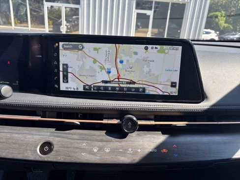 Used 2024 Nissan Ariya AWD image 18