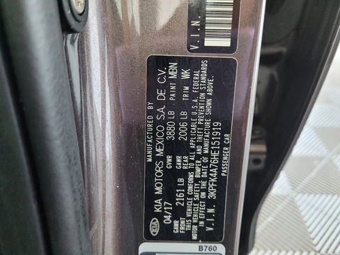 Used 2017 Kia Forte LX FWD image 33