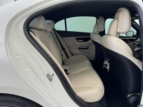 Used 2024 Mercedes-Benz C 300 4MATIC Sedan image 17