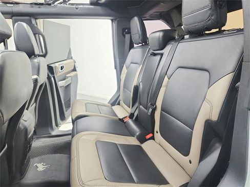 Used 2022 Ford Bronco Wildtrak image 38