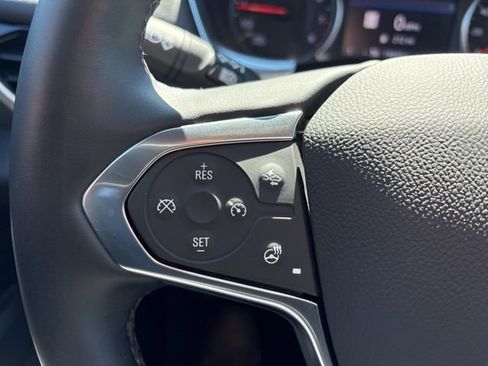 Used 2023 Chevrolet Traverse LT w/ LT Premium Package image 29