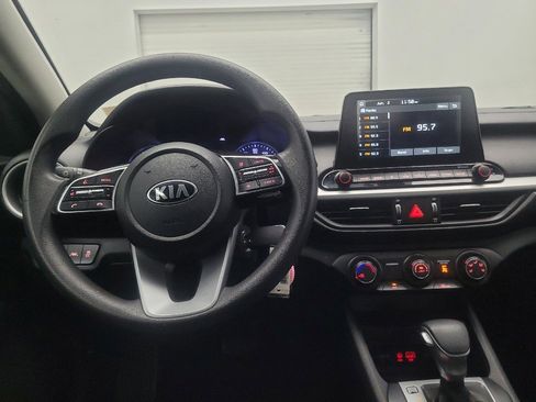 Used 2021 Kia Forte LXS FWD image 22