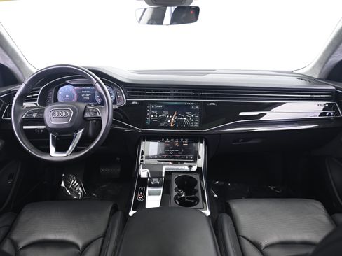 Used 2020 Audi Q8 Prestige w/ Prestige Package image 31