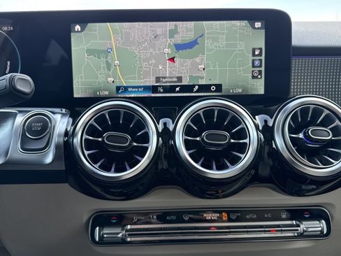 Used 2023 Mercedes-Benz EQB 250+ w/ Exclusive Package image 19