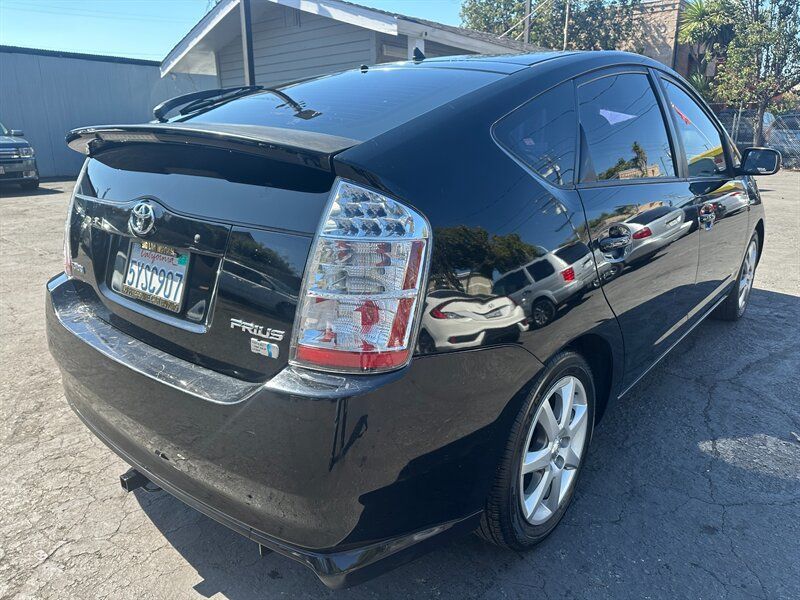 Used 2007 Toyota Prius Touring w/ Pkg 6 Touring Edition FWD image 5
