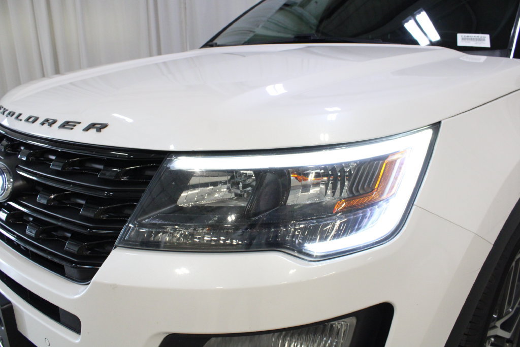 Used 2017 Ford Explorer Sport w/ Equipment Group 401A AWD/4WD image 35