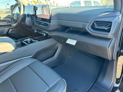 New 2026 Chevrolet Silverado EV LT image 12