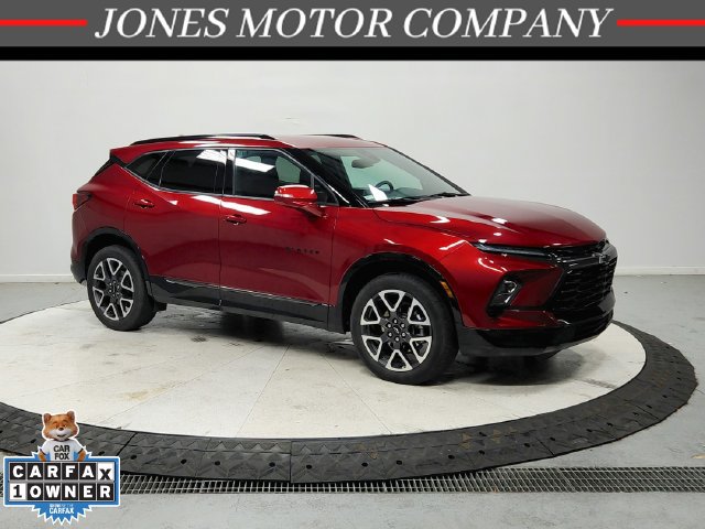 Used 2025 Chevrolet Blazer RS FWD image 1
