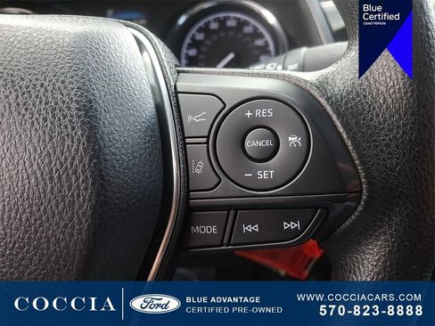Used 2019 Toyota Camry LE image 23