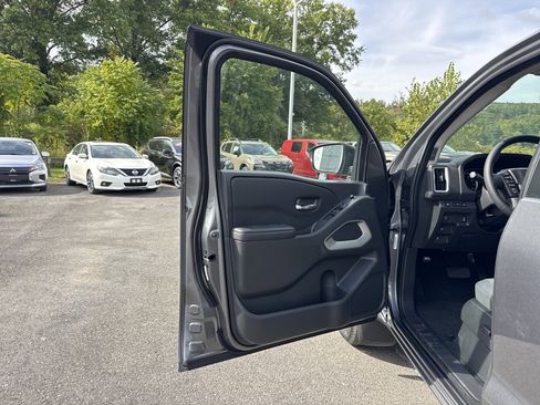 New 2026 Nissan Frontier SV w/ SV Convenience Package image 10