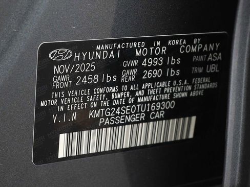 New 2026 Genesis G70 3.3T Prestige image 13