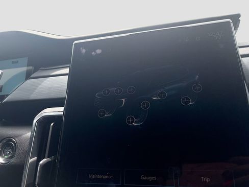 Used 2025 GMC Acadia Elevation FWD image 31