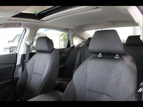 Certified 2025 Honda Accord SE image 13