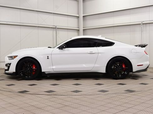Used 2021 Ford Mustang Shelby GT500 w/ Technology Package image 4
