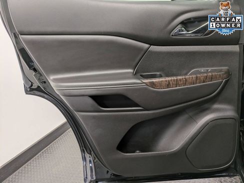 Used 2023 GMC Acadia Denali w/ Denali Ultimate Package AWD/4WD image 22