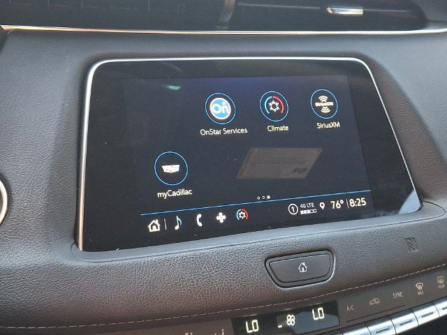 Used 2021 Cadillac XT4 Luxury w/ Cold Weather Package AWD/4WD image 17