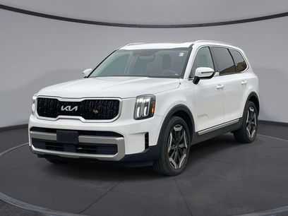 Used 2023 Kia Telluride EX w/ EX Captain's Chair Package