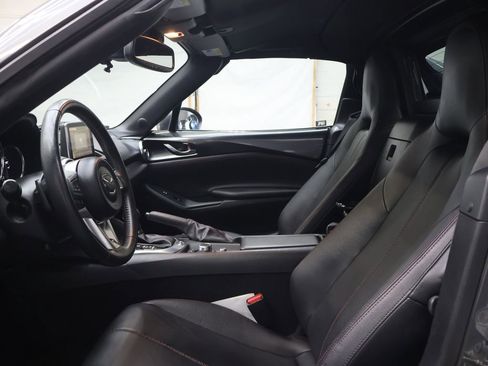 Used 2017 MAZDA MX-5 Miata RF Grand Touring image 15