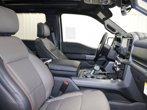 New 2025 Ford F150 Lariat w/ Equipment Group 502A High image 38