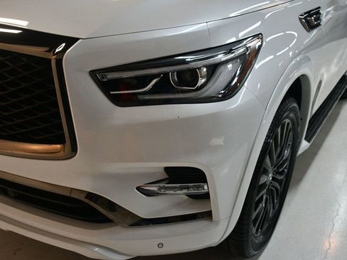 Used 2024 INFINITI QX80 Premium Select w/ Cargo Package image 9