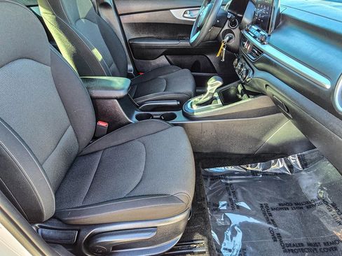 Used 2024 Kia Forte LXS image 31