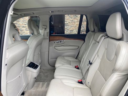 Used 2016 Volvo XC90 T6 Inscription w/ Vision Package image 10