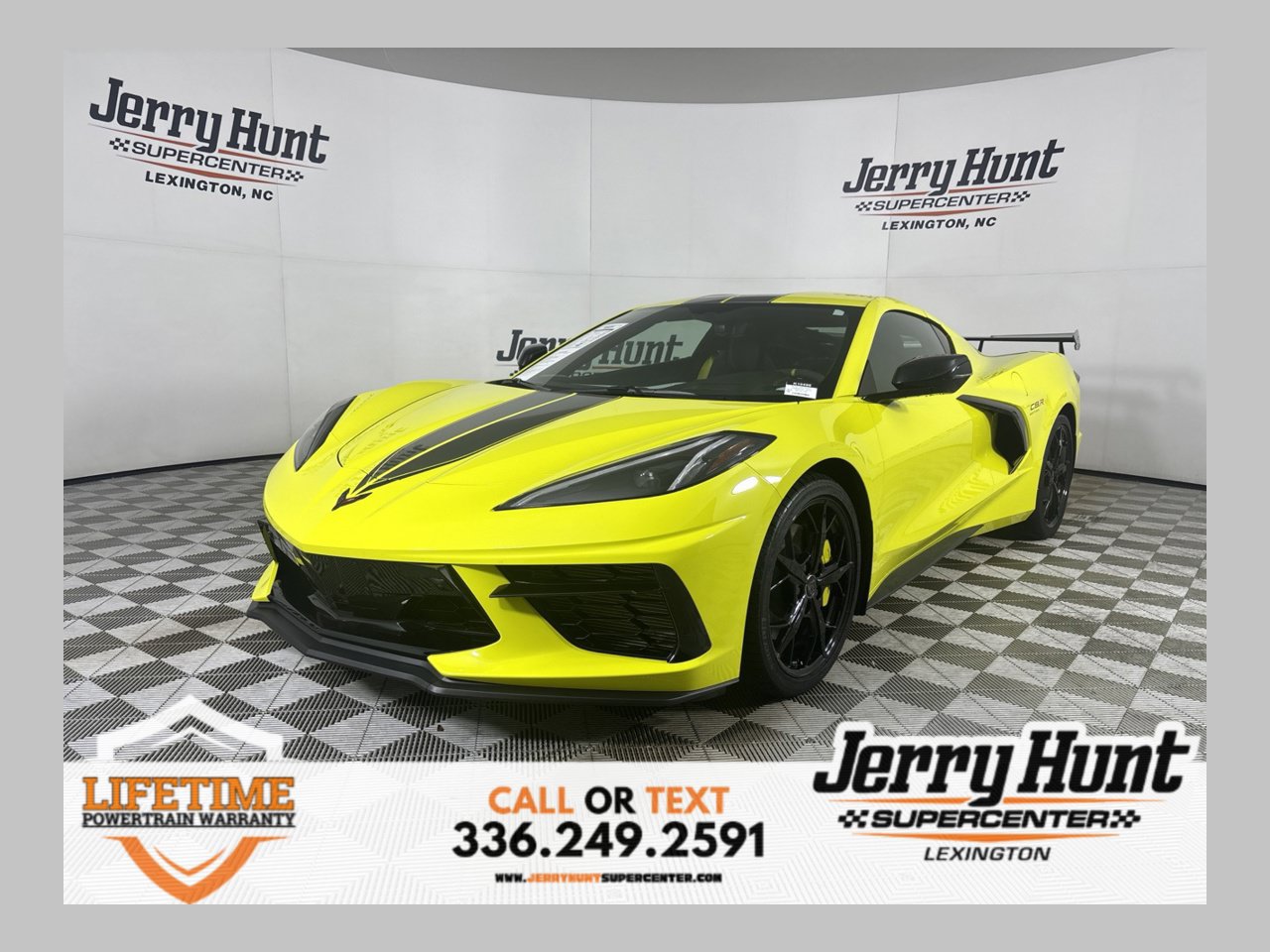 Used 2022 Chevrolet Corvette Stingray Premium Cpe RWD image 1