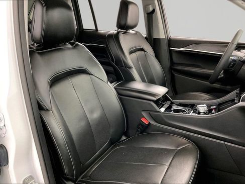 Used 2022 Jeep Grand Cherokee Limited 4xe w/ Luxury Tech Group II image 24