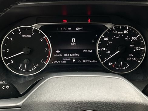 Used 2025 Nissan Rogue SV image 22