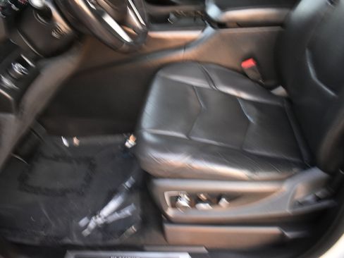 Used 2018 Cadillac Escalade Platinum image 22
