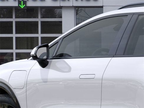 New 2025 Chevrolet Equinox EV RS image 12