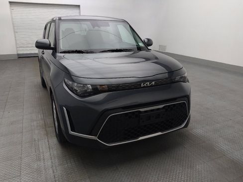 Used 2025 Kia Soul LX FWD image 14
