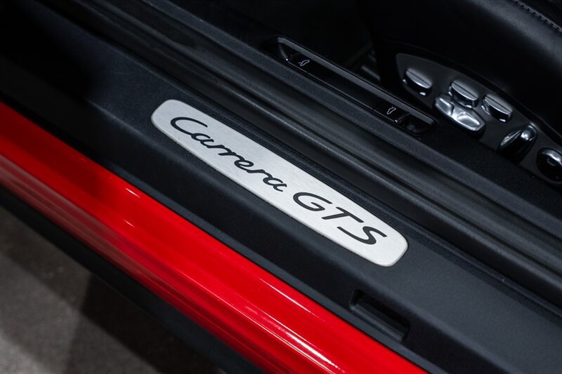 Used 2019 Porsche 911 Carrera GTS RWD image 26