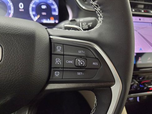 New 2025 Jeep Grand Cherokee Limited image 20