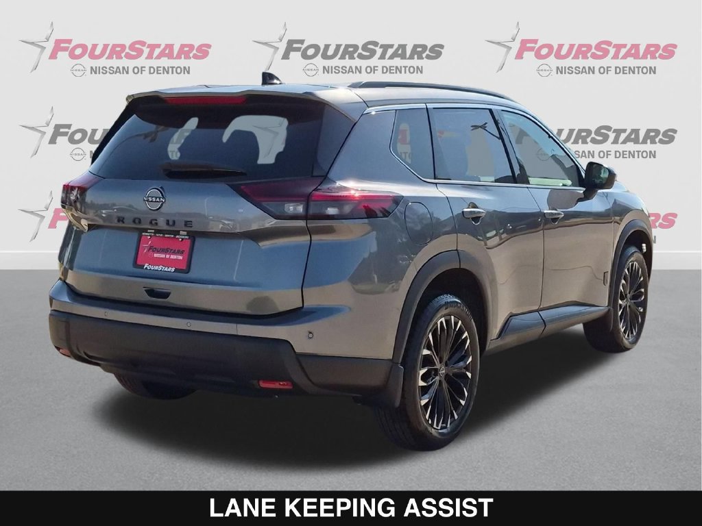 New 2026 Nissan Rogue Dark Armor FWD image 4