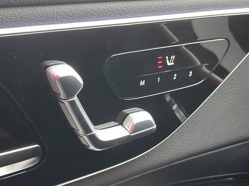 Certified 2025 Mercedes-Benz GLC 300 4MATIC image 22