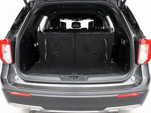 Used 2020 Ford Explorer XLT w/ Equipment Group 202A image 29