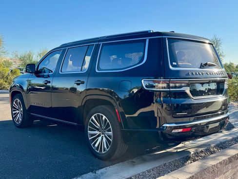 Used 2022 Jeep Grand Wagoneer Series III w/ Flexible Seating Group image 6