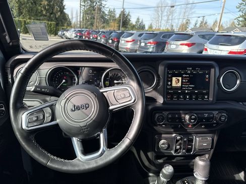 Used 2022 Jeep Wrangler Unlimited Sahara w/ Cold Weather Group image 22