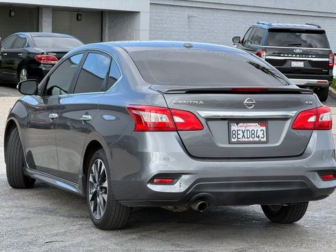 Used 2018 Nissan Sentra SR w/ Technology Package FWD image 2