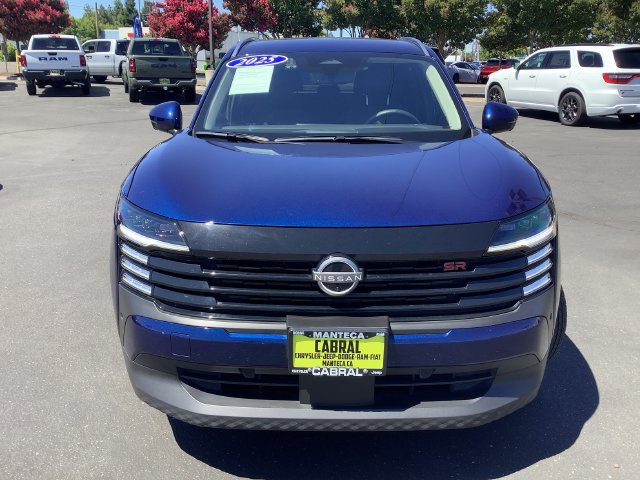 Used 2025 Nissan Kicks SR w/ Illumination Package AWD/4WD image 4