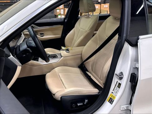 Used 2023 BMW i4 eDrive35 w/ Premium Package RWD image 27