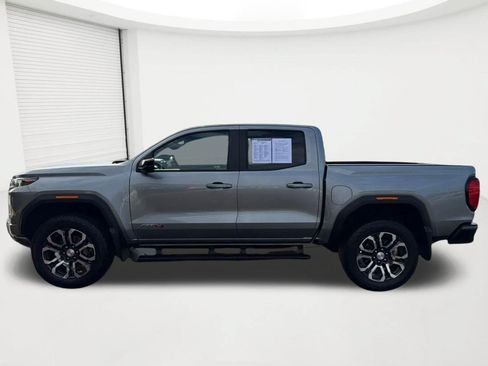 Used 2023 GMC Canyon AT4 w/ AT4 Premium Package AWD/4WD image 8