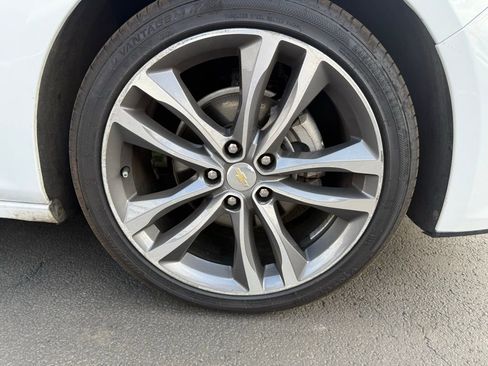 Used 2023 Chevrolet Malibu LT image 48